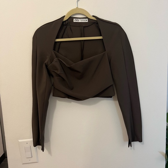 ZARA Voluminous Draped Long Sleeve Square Neck Crop Top - Picture 3 of 5